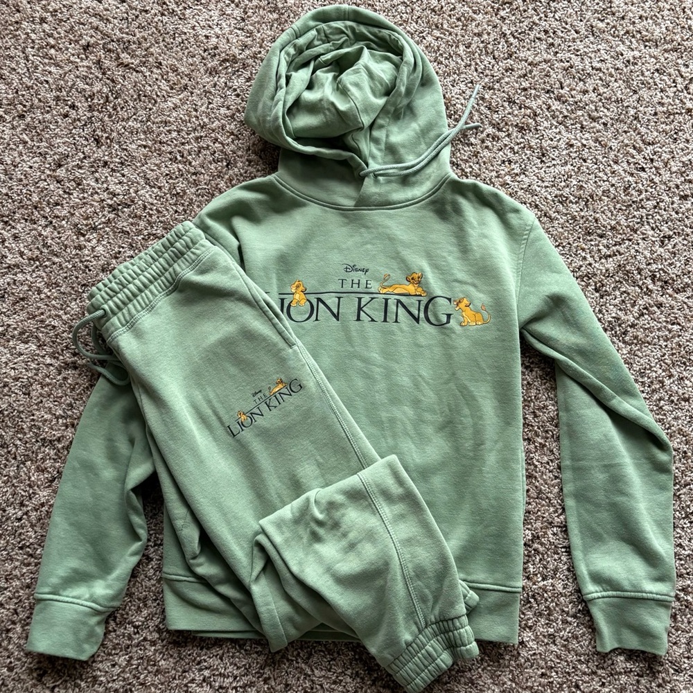 DISNEY Lion King Green Hoodie and Sweatpants